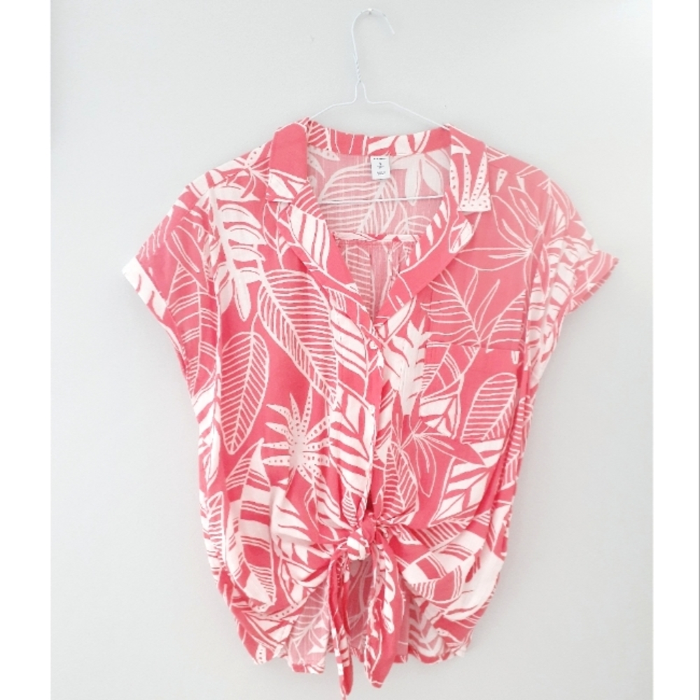 Pink Hawaiian shirt